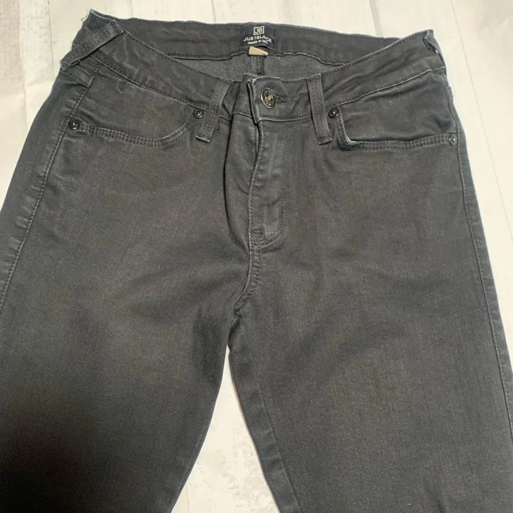 Just Black Skinny Jeans with Ankle Zippers. Low rise. Size 26.